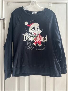 Disneyland Resort Black Festive Holiday Mickey Graphic Crewneck Sweatshirt M